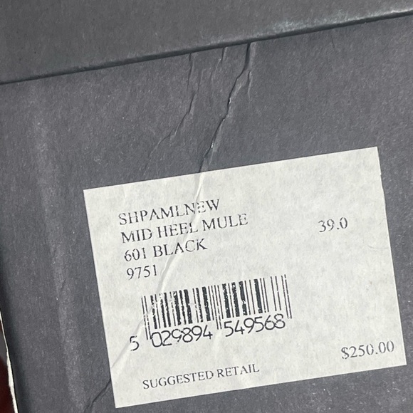 Burberry Black suede Leather Pointed Toe Mules size
39 (9) USA - Picture 13 of 14